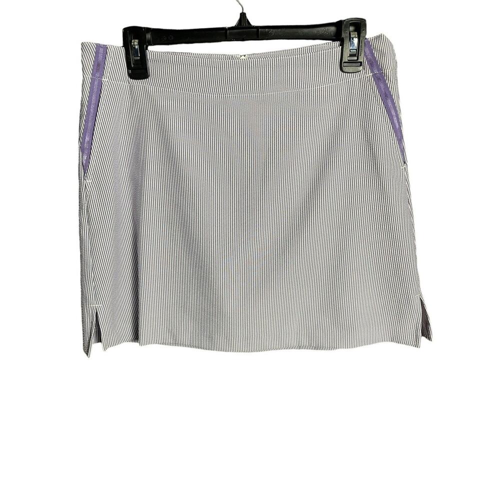 Preowned Lady Hagen Golf‎ Skort Size 6 Purple/White Striped Seersucker w/pockets